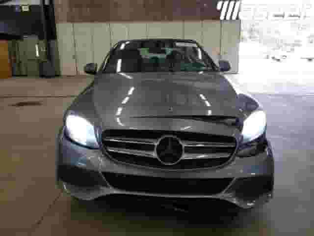 Mercedes Benz C300 model 2018