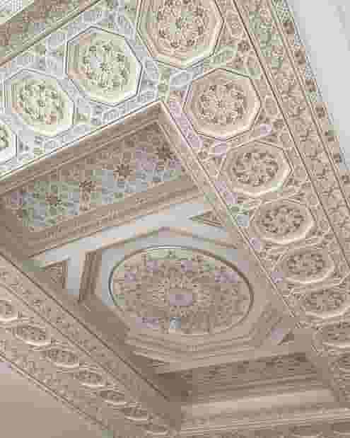 Gypsum and paint decoration company