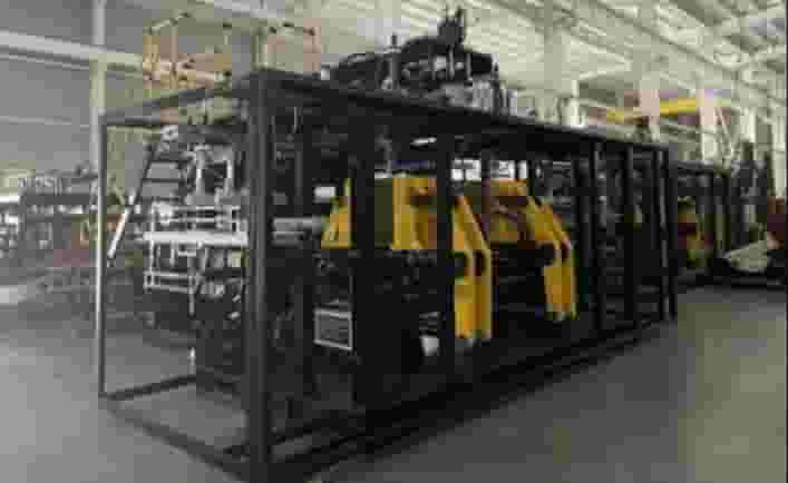 Plastic blow molding machines