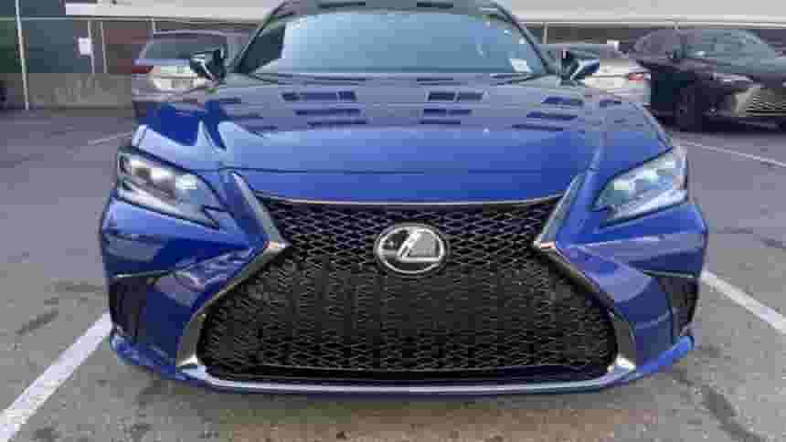 Lexus model 2023 ES350 for sale