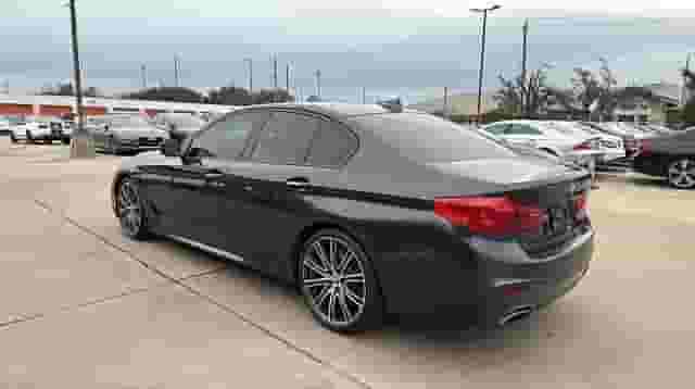 للبيع بي ام دبليو 540i 2018
