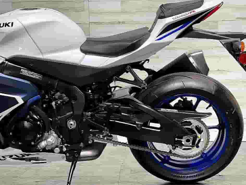   Suzuki GSX 2023
