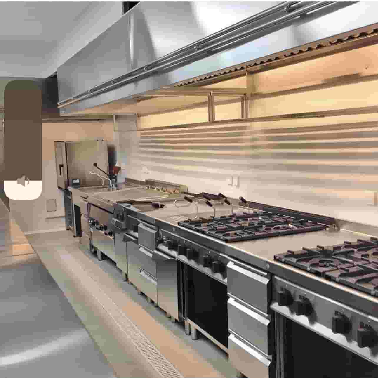 Selling kitchen equipment and commercial restaurants