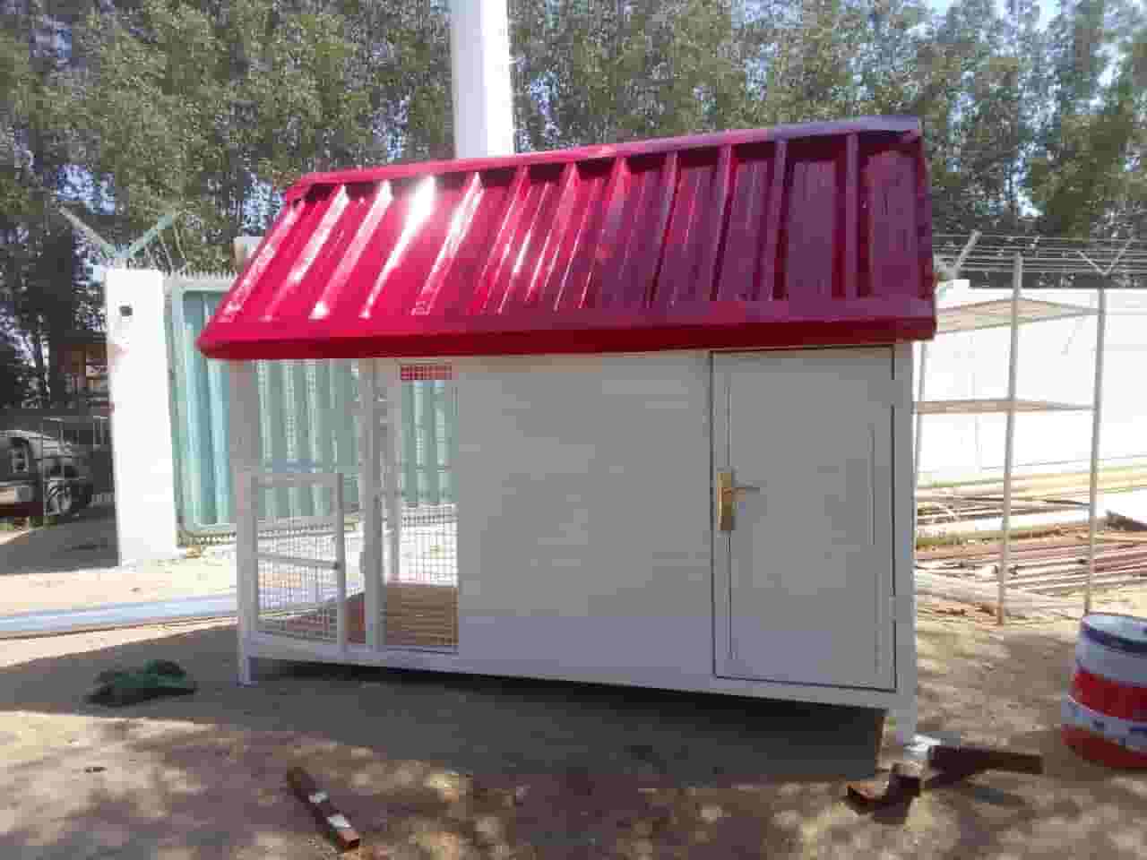 Dog insulated cage