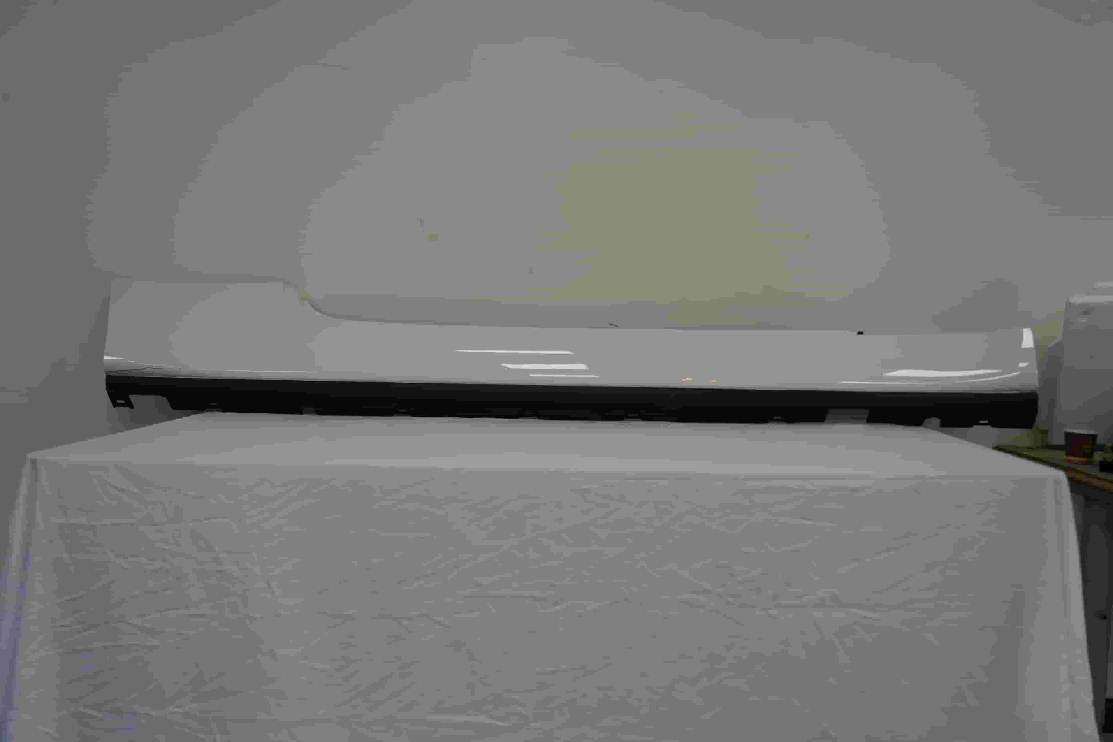 ROLLS ROYCE DAWN Side Trim Panel Sill Left Snow White OEM