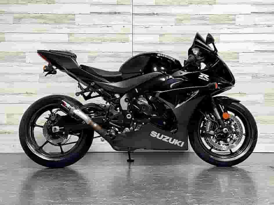 Suzuki GSX 2023 motorcycle