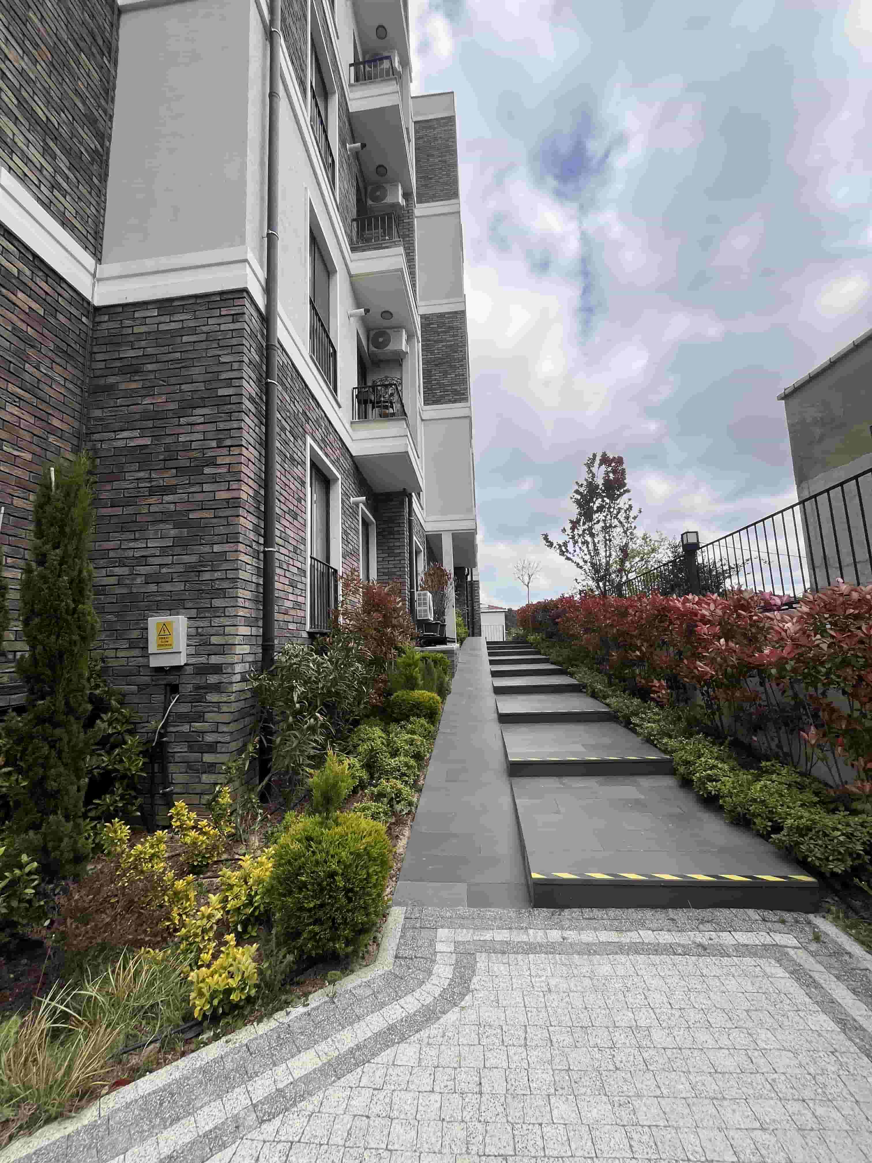 2 B/R luxury apartments for sale in istanbul turkey