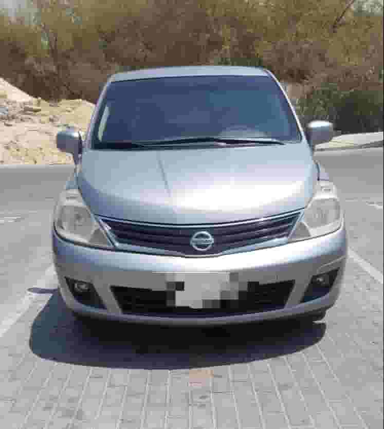للبيع نيسان تيدا 2012 
