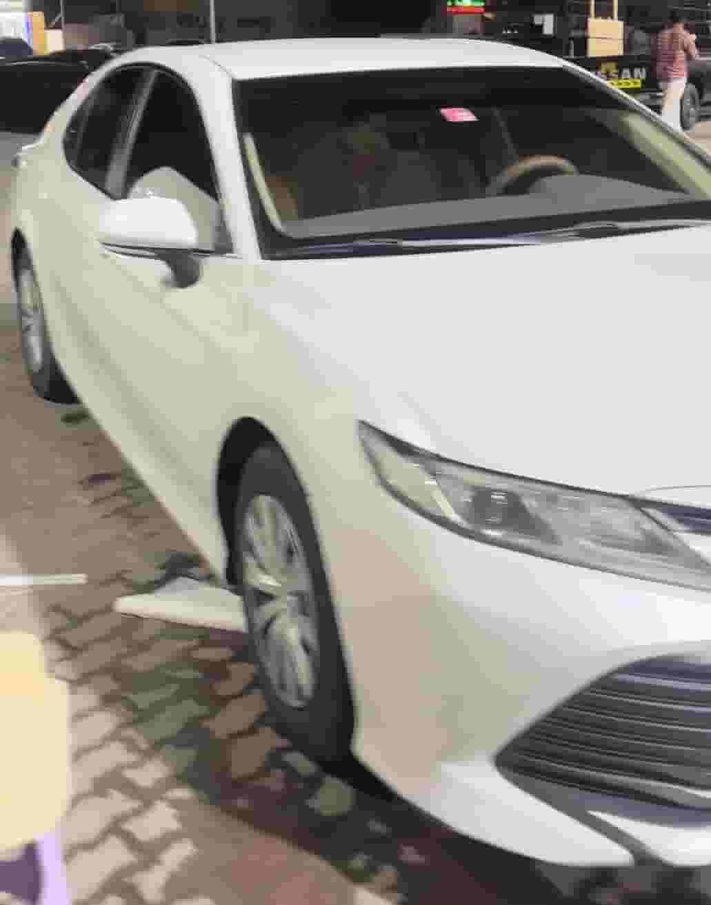 للبيع كامري 2019
