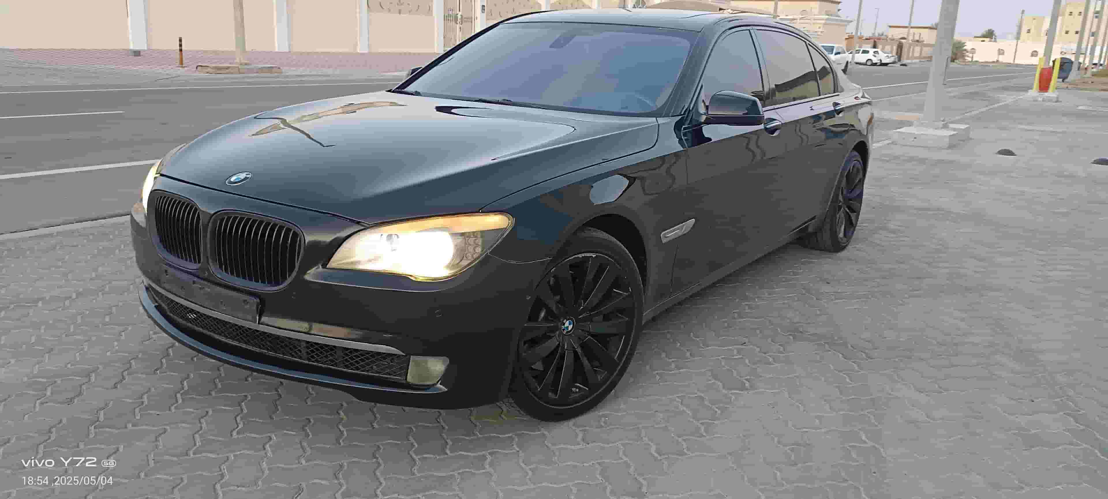 بي إم دبليو Li750، 2010