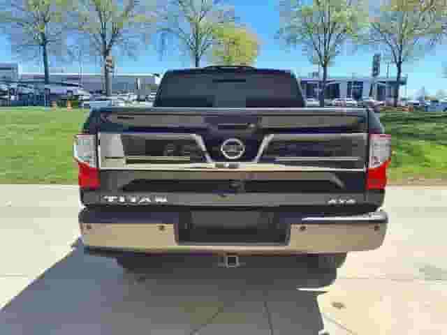 2018 Nissan Titan Platinum Reserve