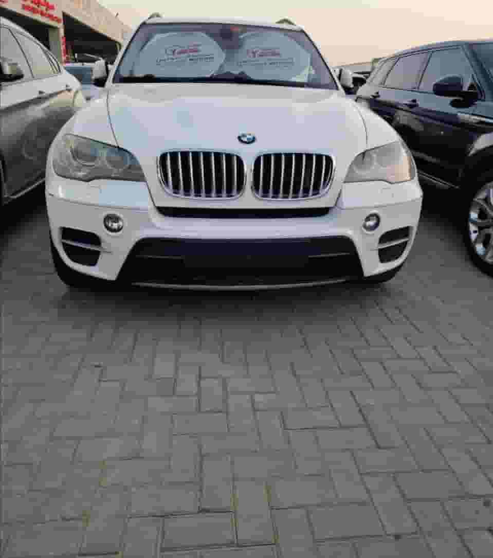 للبيع بي ام دبليو X5  2014 