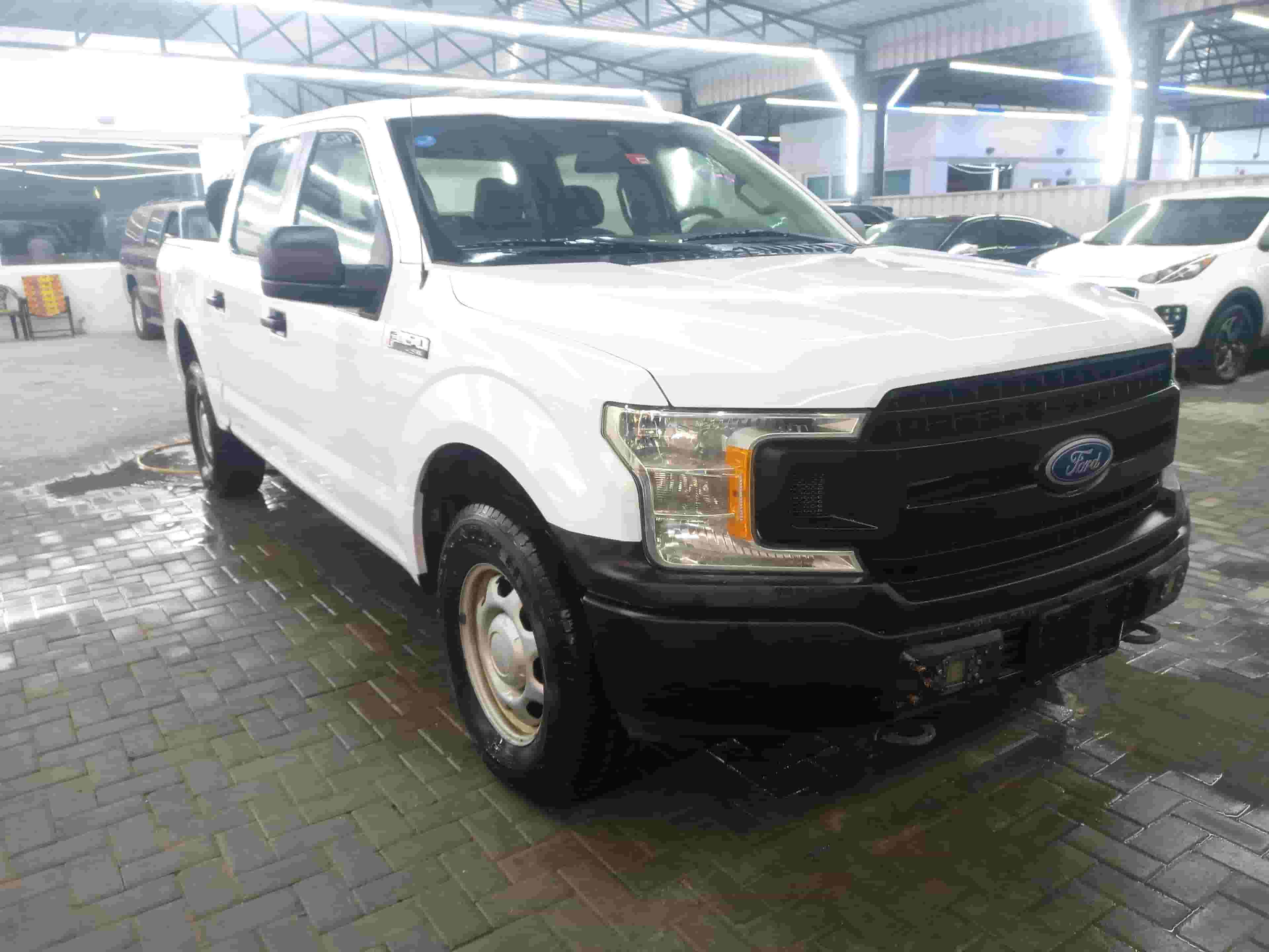 للبيع فورد F150 خليجي فور ويل موديل ٢٠١٩