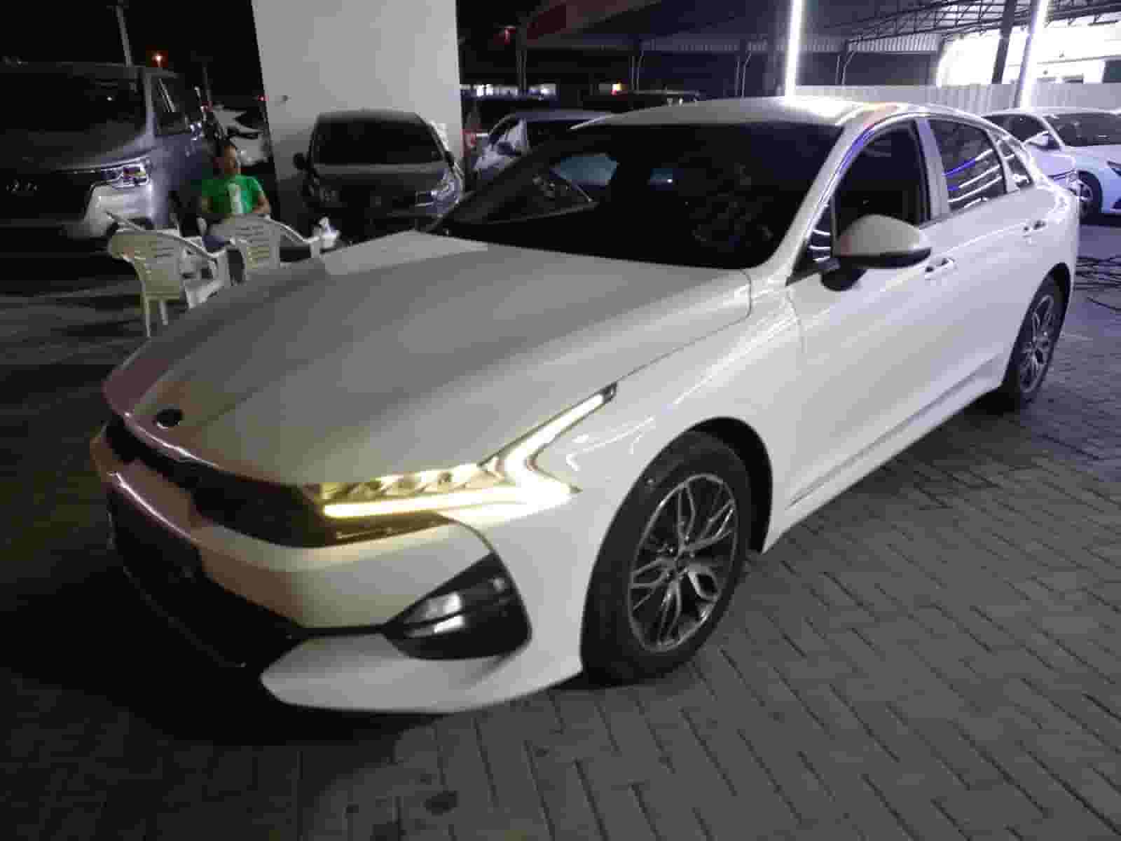 For sale Kia K5 imported from Korea model 2021