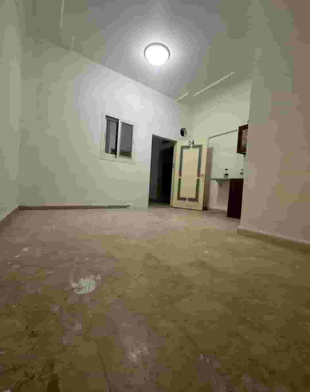 For rent a studio in Al Mushrif 
