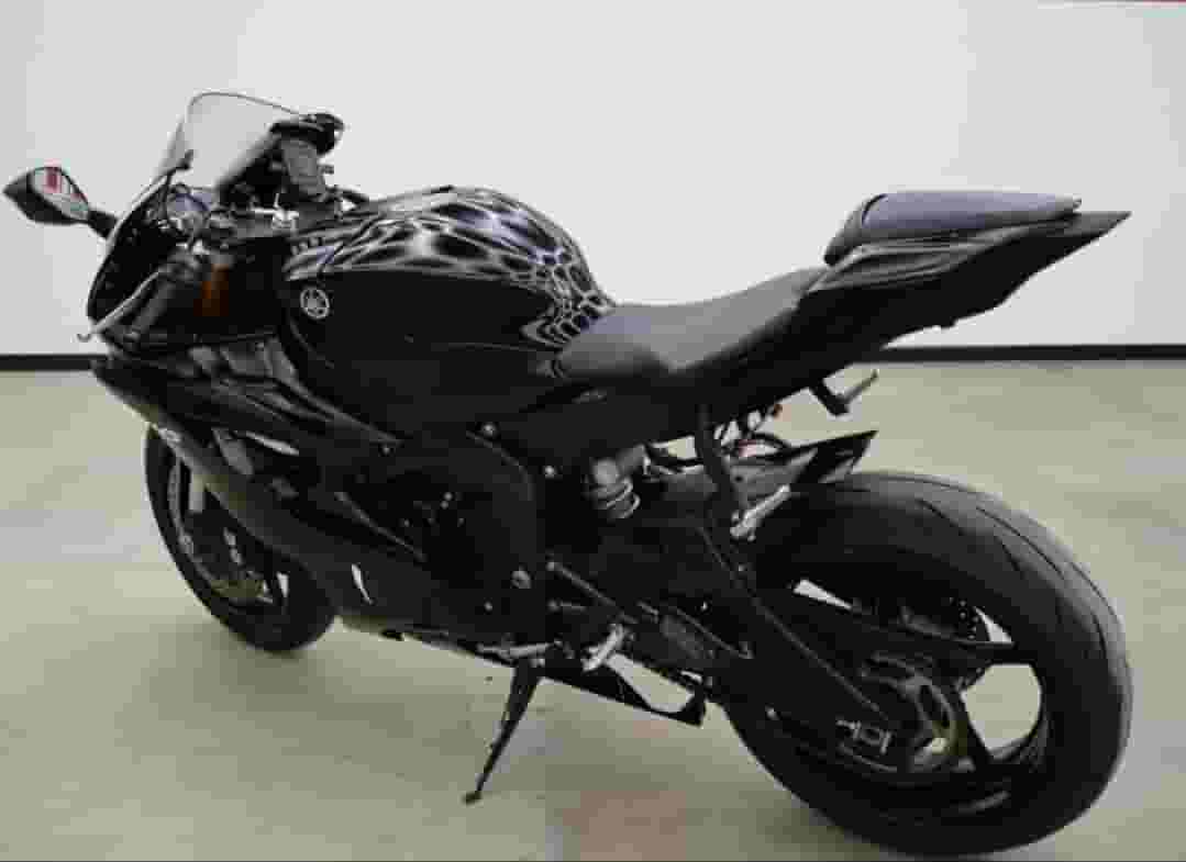 2017 ياماها R6 