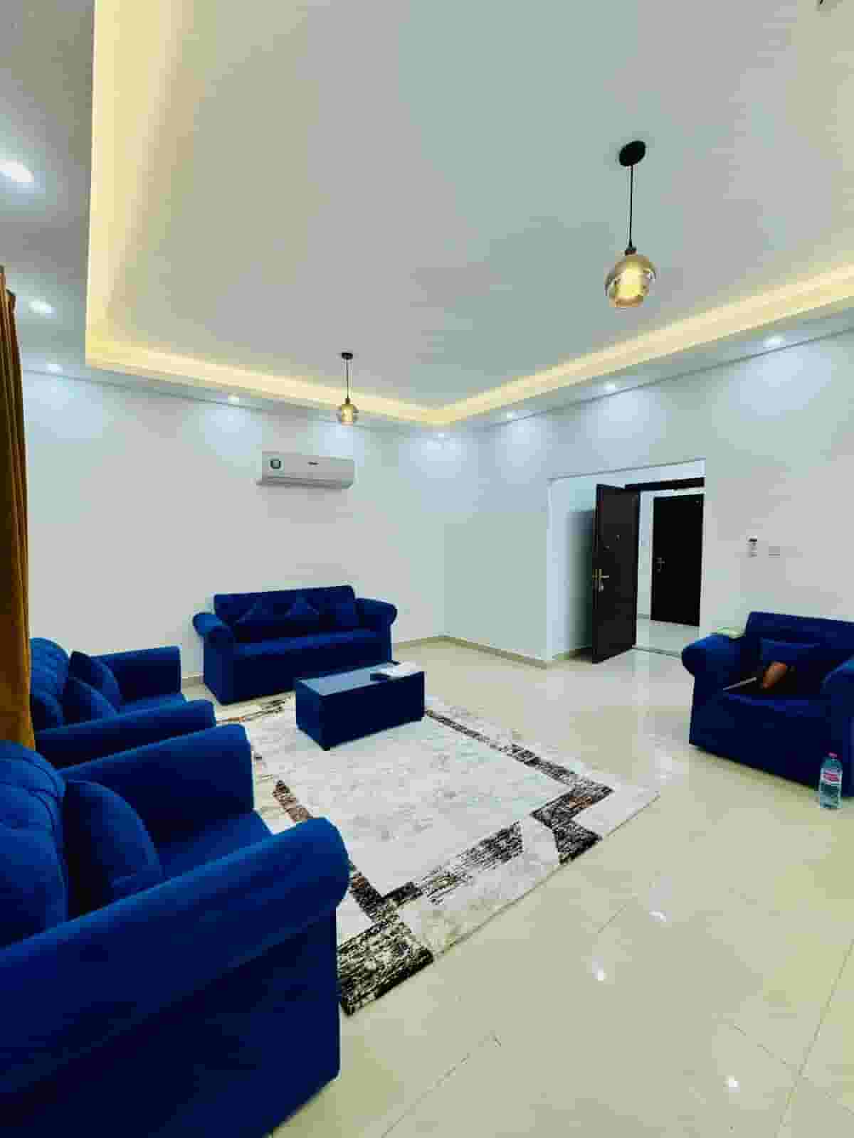 For rent an apartment in Nakheel