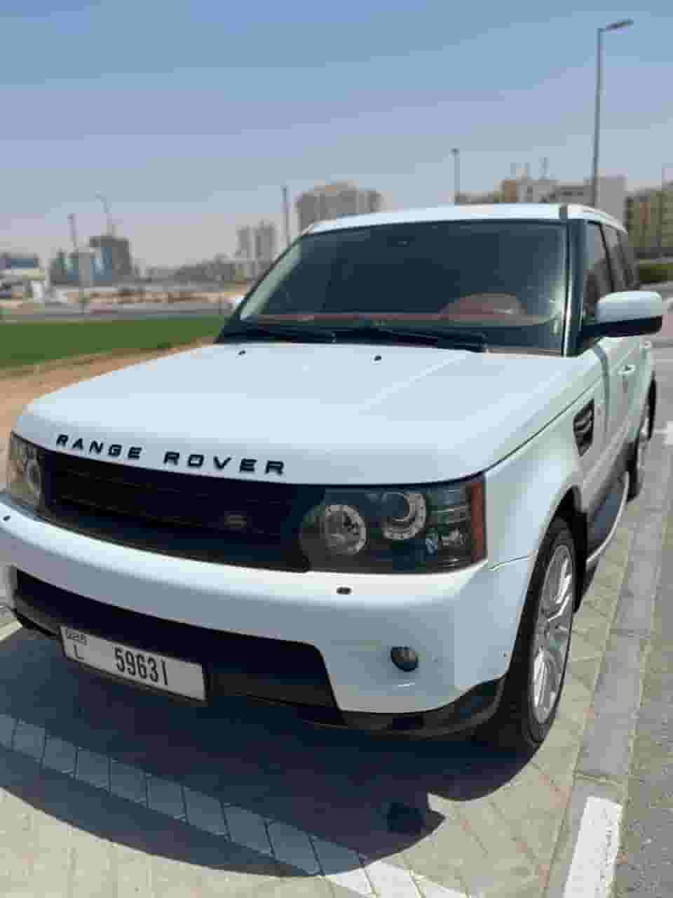 رينج روفر سبورت HSE V8 
مايو 2012 
عدد الكيلومترات 157,000 كيلومتر
مواصفات دول مجلس التعاون الخليجي - تم بيع الطاير
حالة جيدة تمت صيانتها مؤخرًا