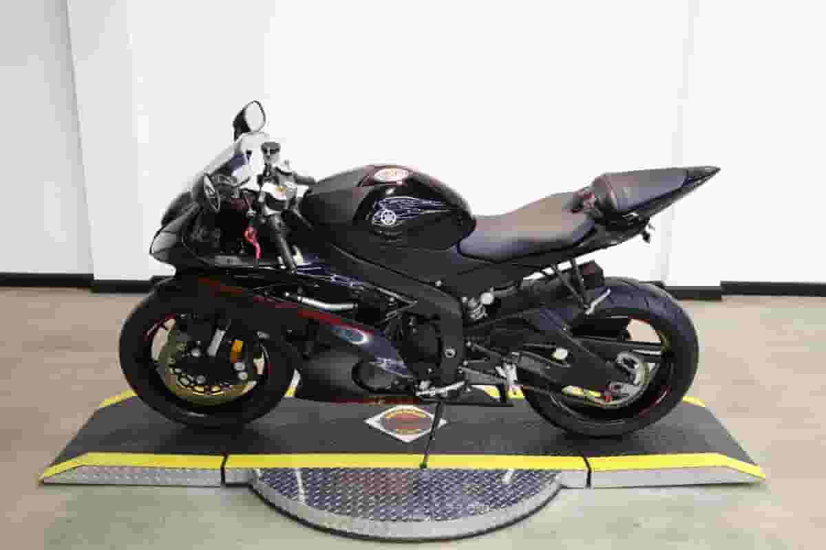 2015 YAMAHA R6