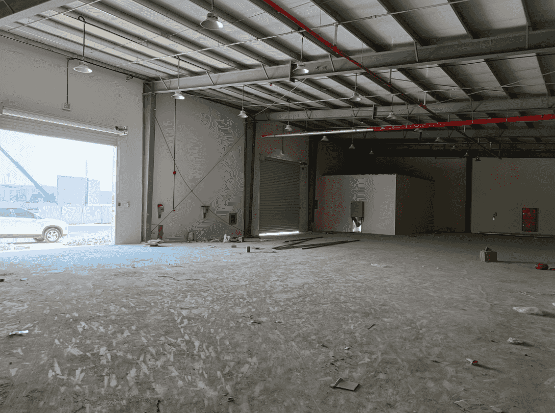 Showroom and warehouse for rent in Umm Al Quwain