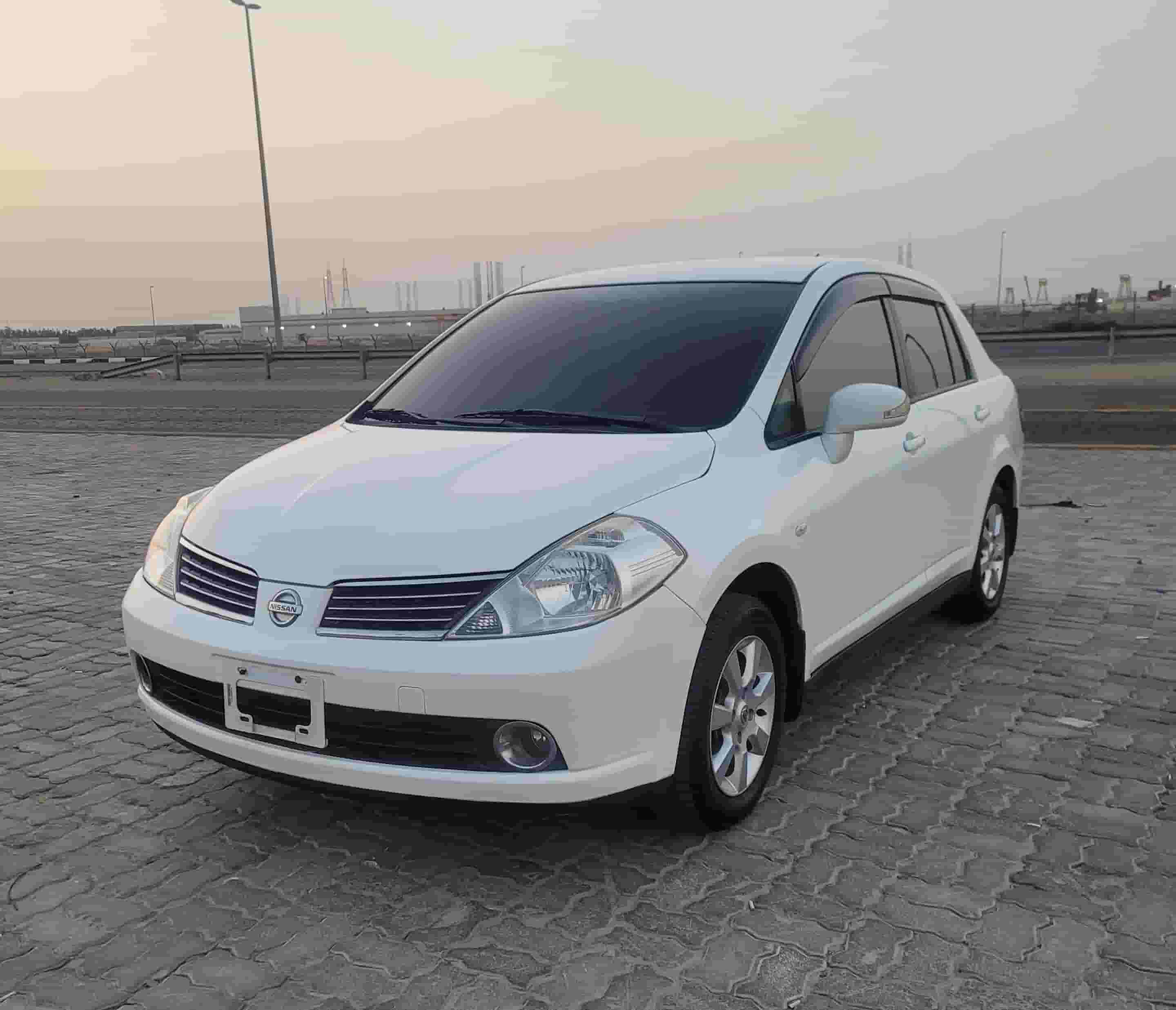 Nissan Tiida 2011