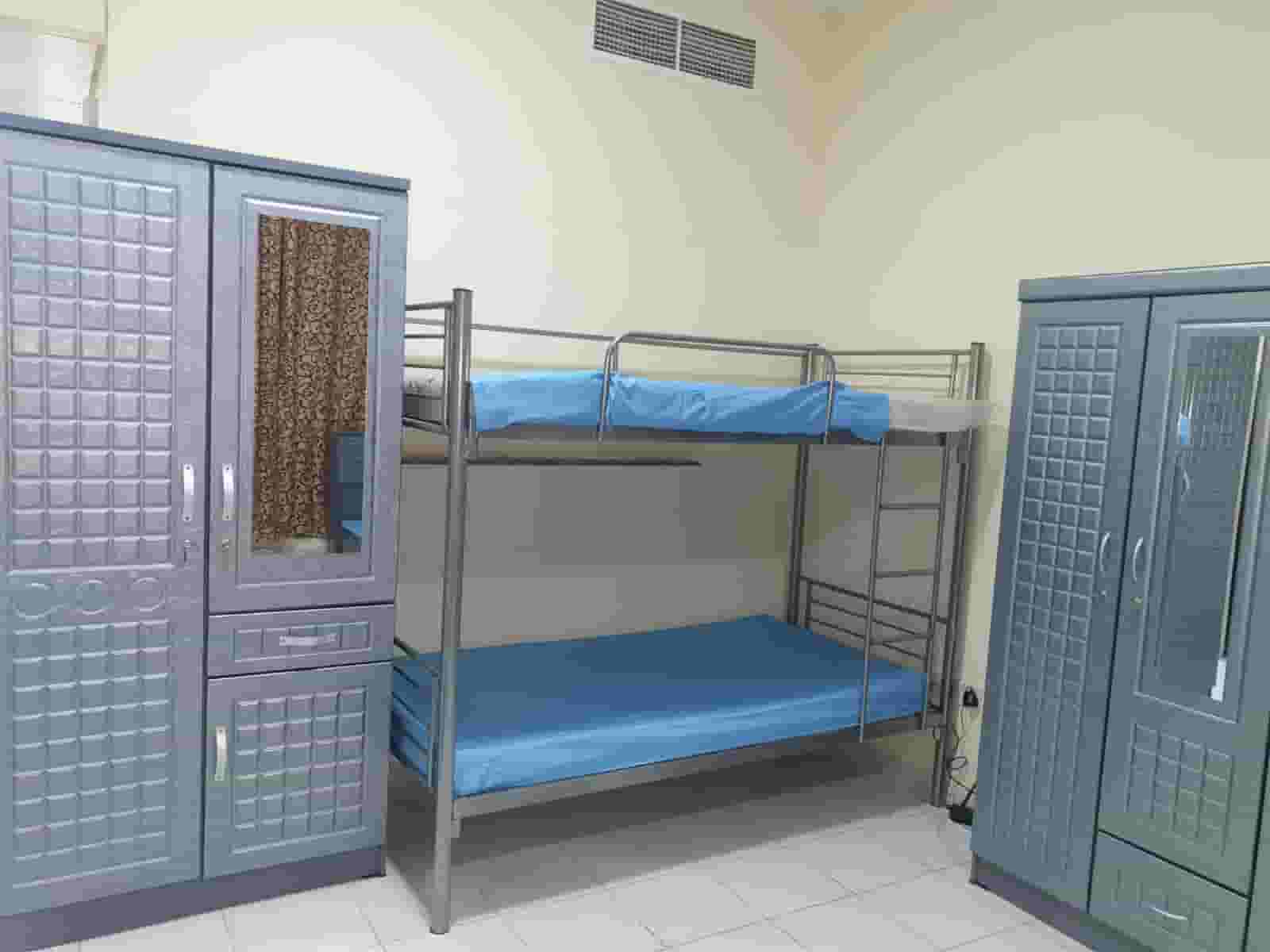 سرير للإيجار بغرفة مشاركة بالمدينة العالمية