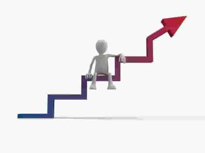 معلم لمواد الفيزياء والرياضيات والكيمياء