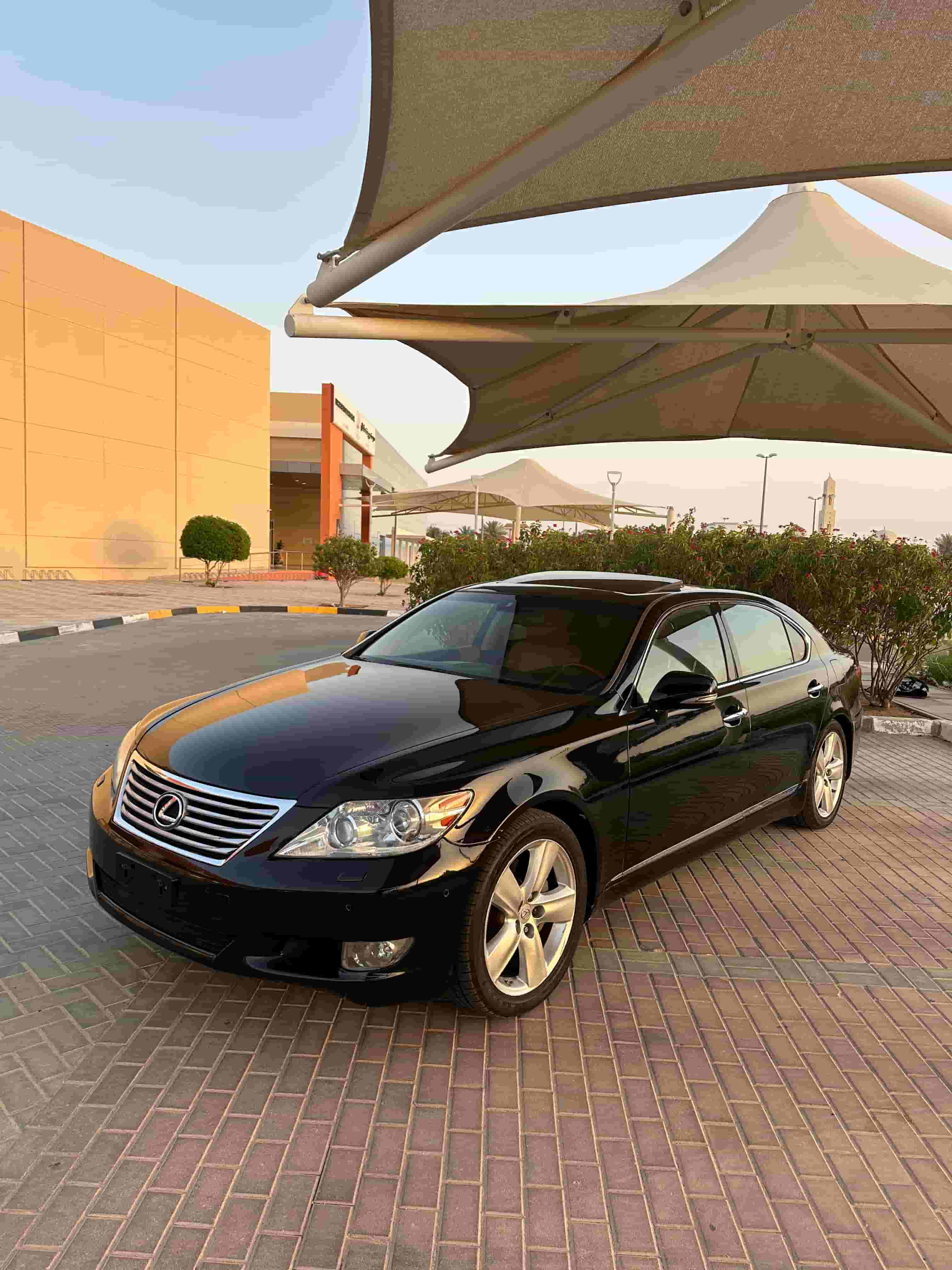 لكزس LS460 الكبيرة 2010 vip