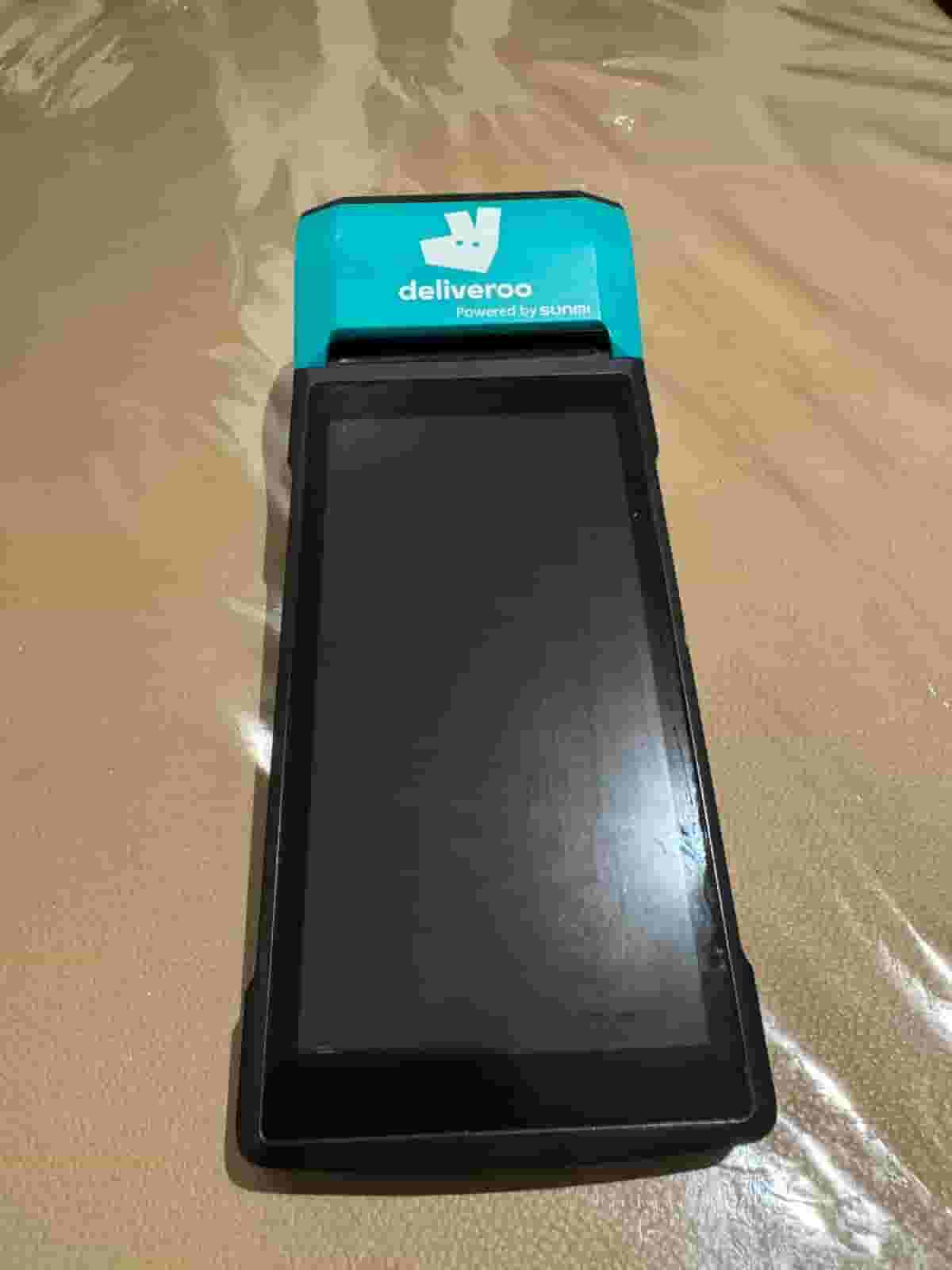 جهاز Deliveroo - كأنه جديد! مثالي لتلقي الطلبات!