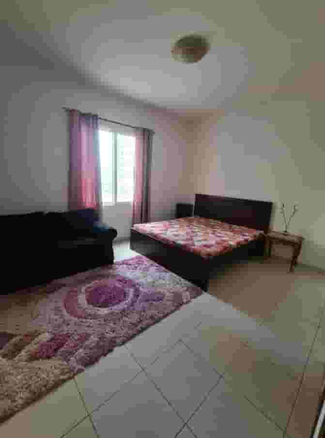 Shared housing for girls 