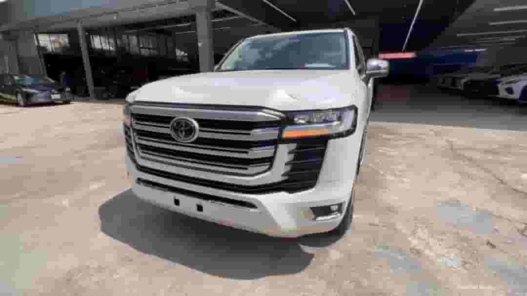2022 Toyota land cruiser vxr for sale