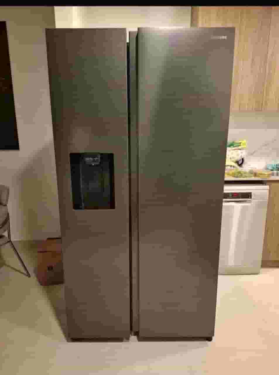 Samsung refrigerator 