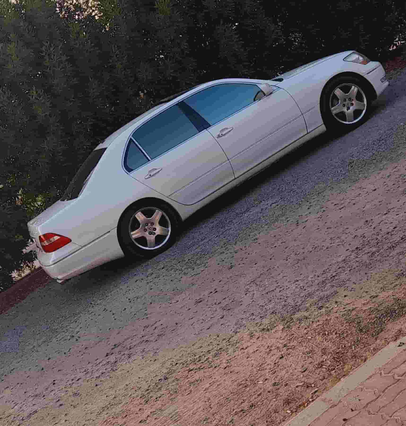 لكزس LS 430 2004