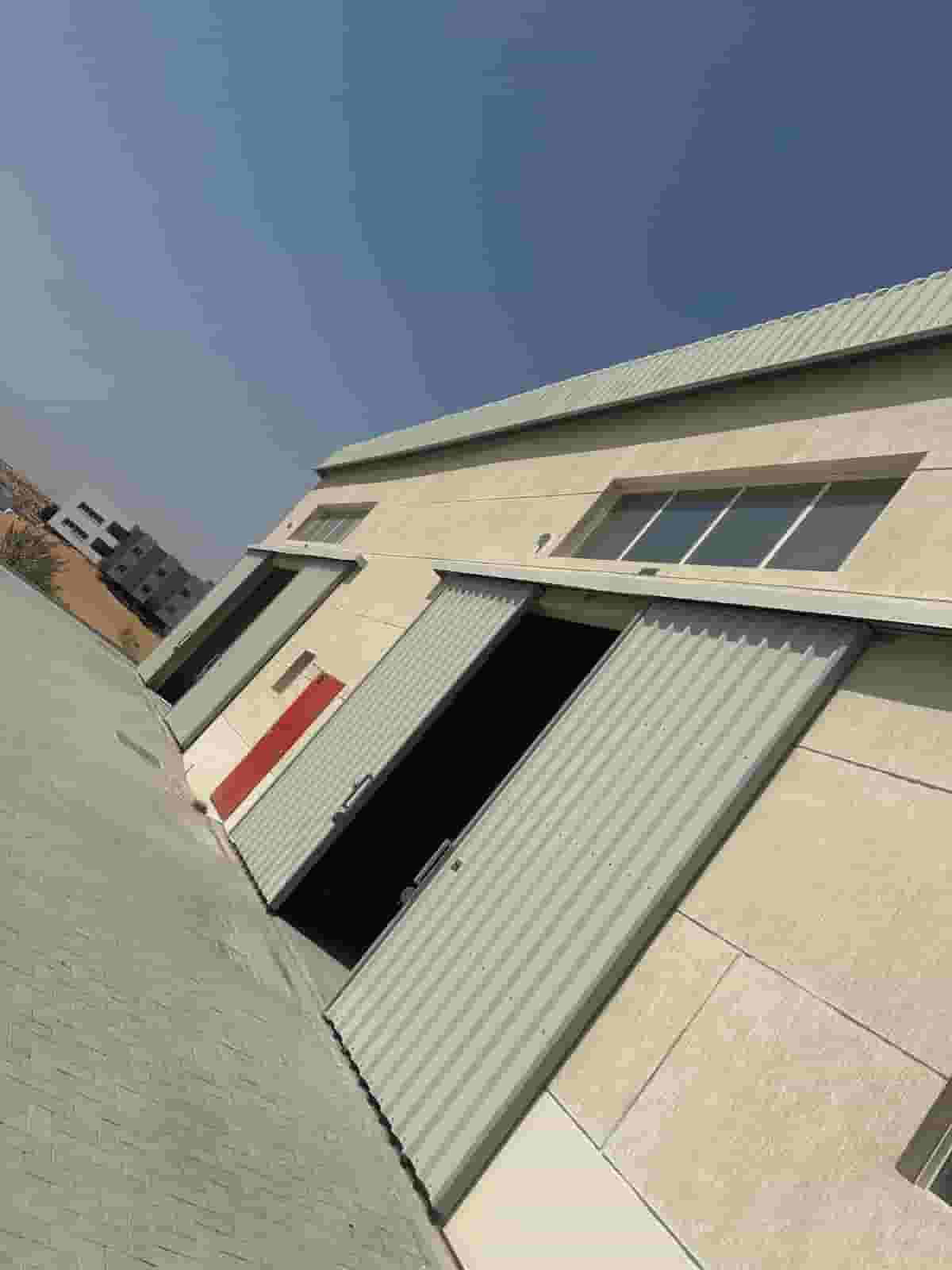 Warehouse for rent in Umm Al Quwain 2400 sq.