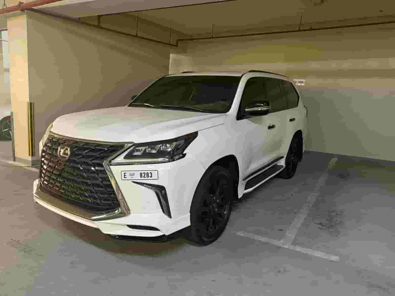 Lexus LX 570 model 2019 GCC