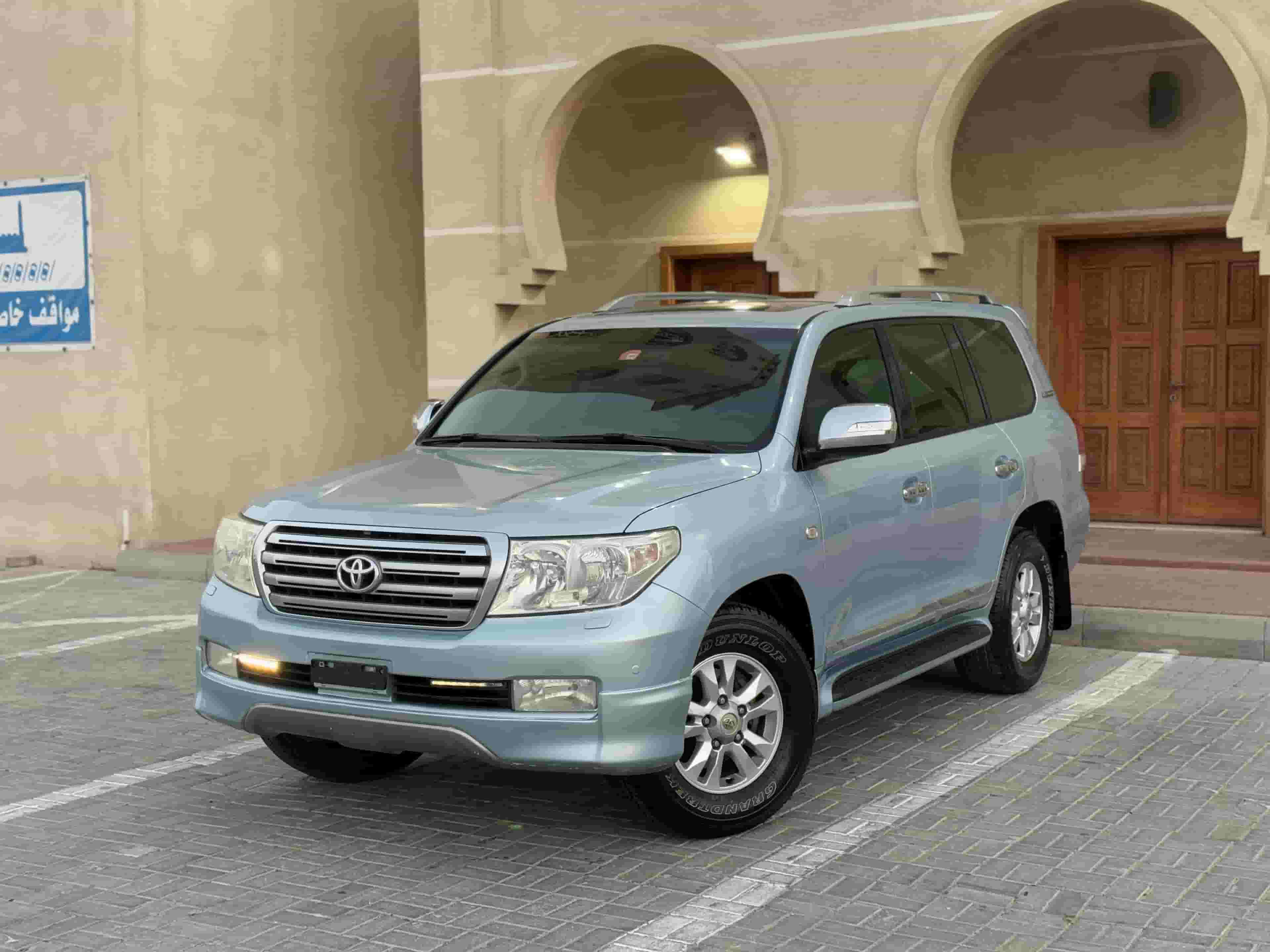 TOYOTA LAND CRUISER V6 GXR 2011