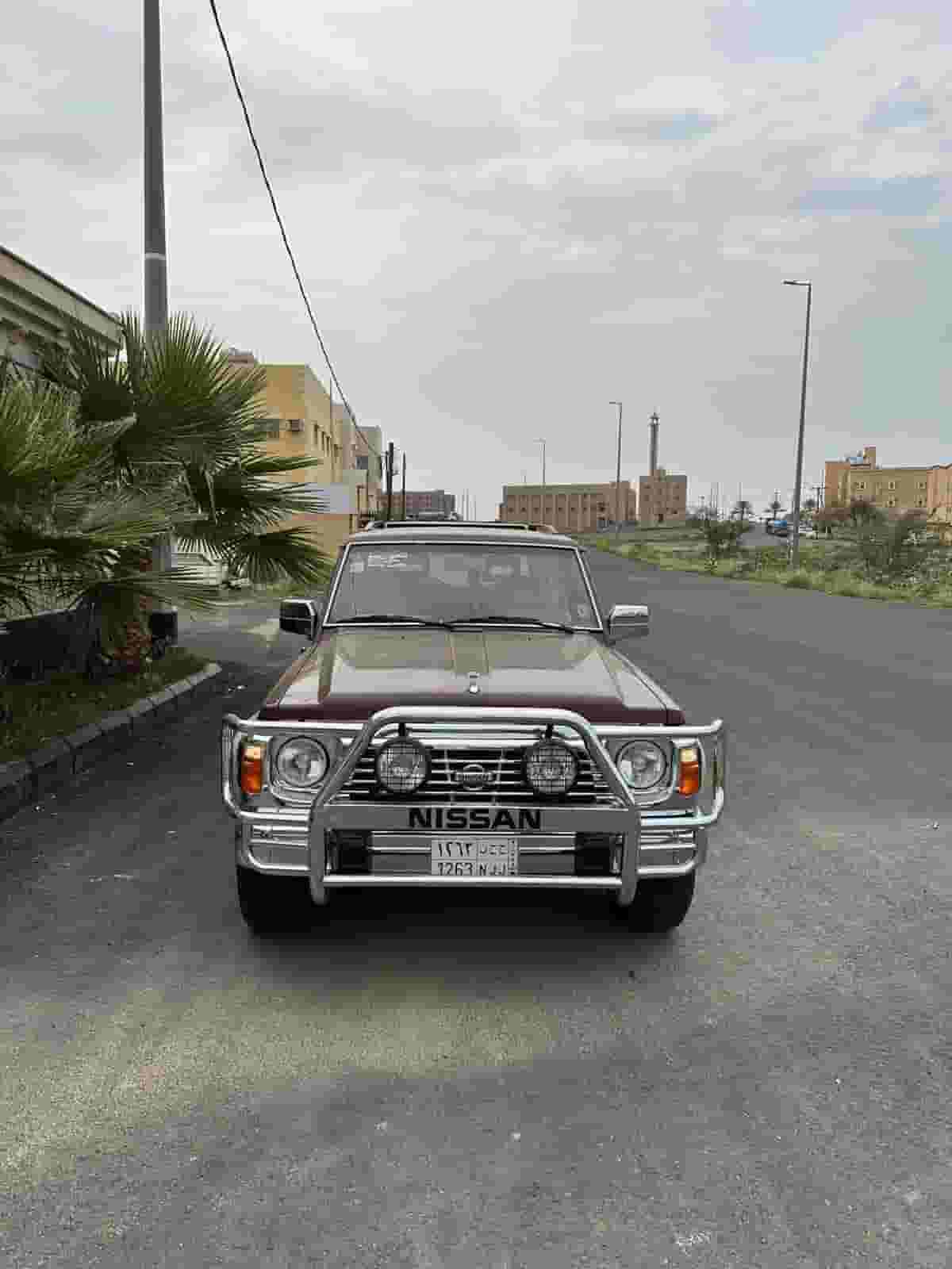 سيارة نيسان باترول المودل96