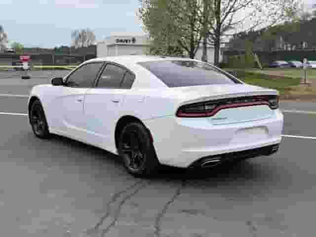 للبيع سياره دودج تشارجر SXT 2020