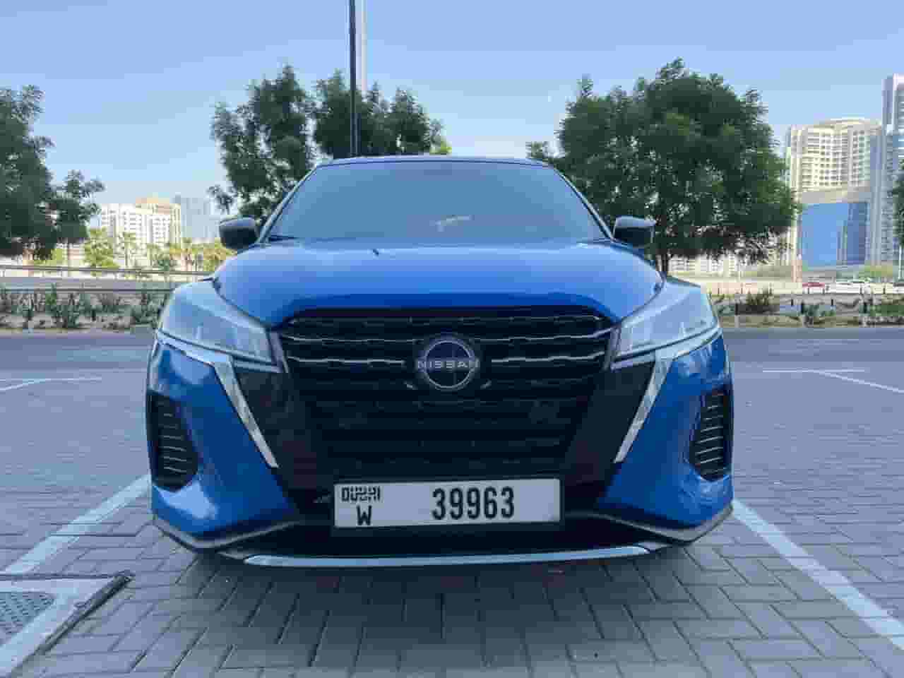 Rent Nissan Kicks model 2022