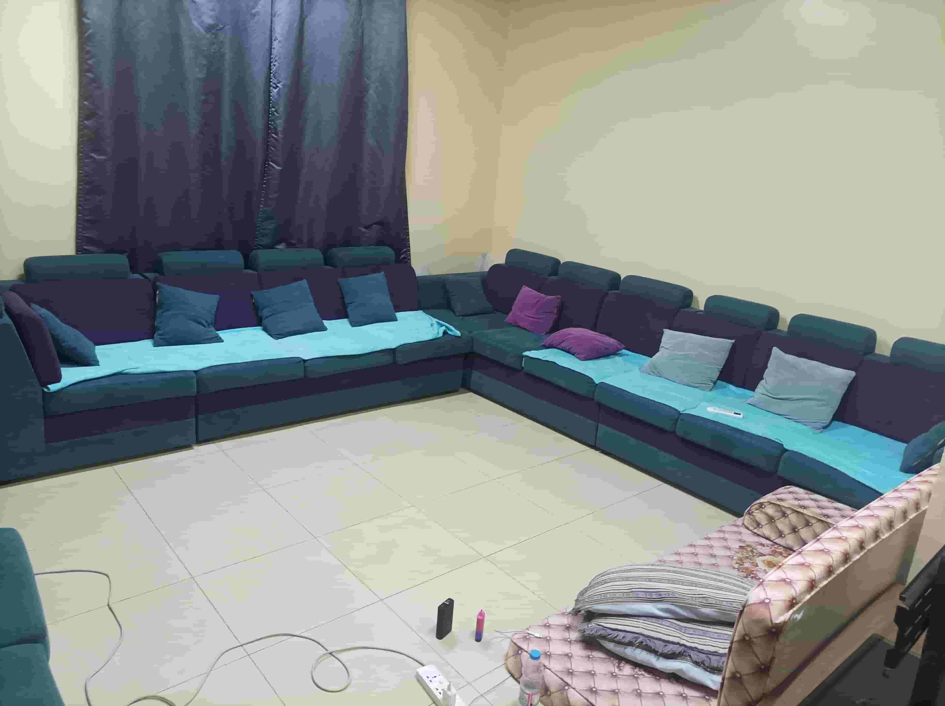 Excellent condition sofa for sale in Sharjah