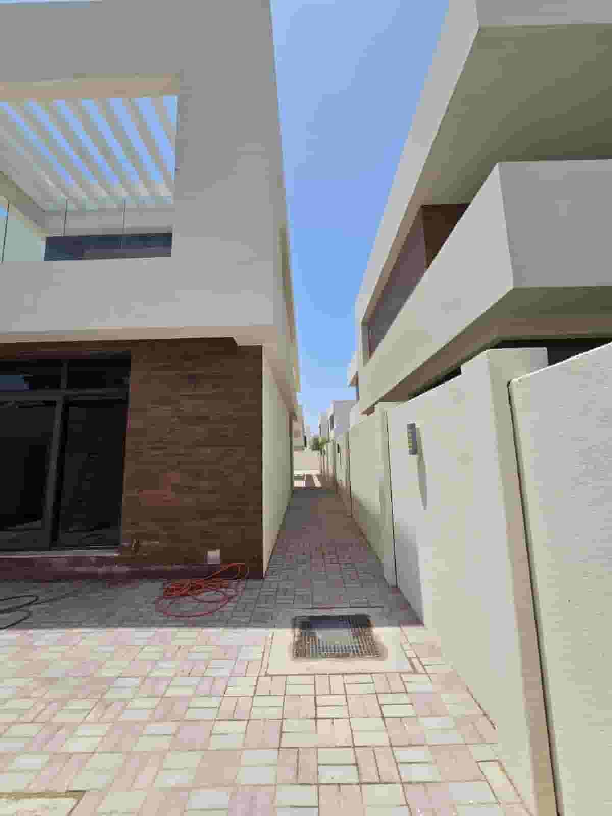 للإيجار فيلا جزيرة ياس