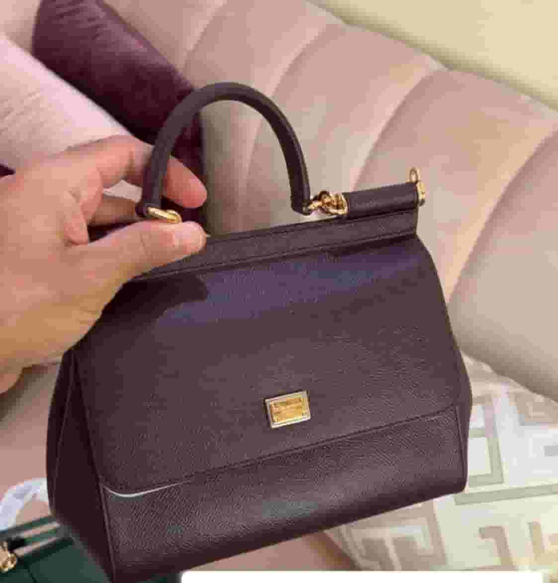 Selling a d&g bag