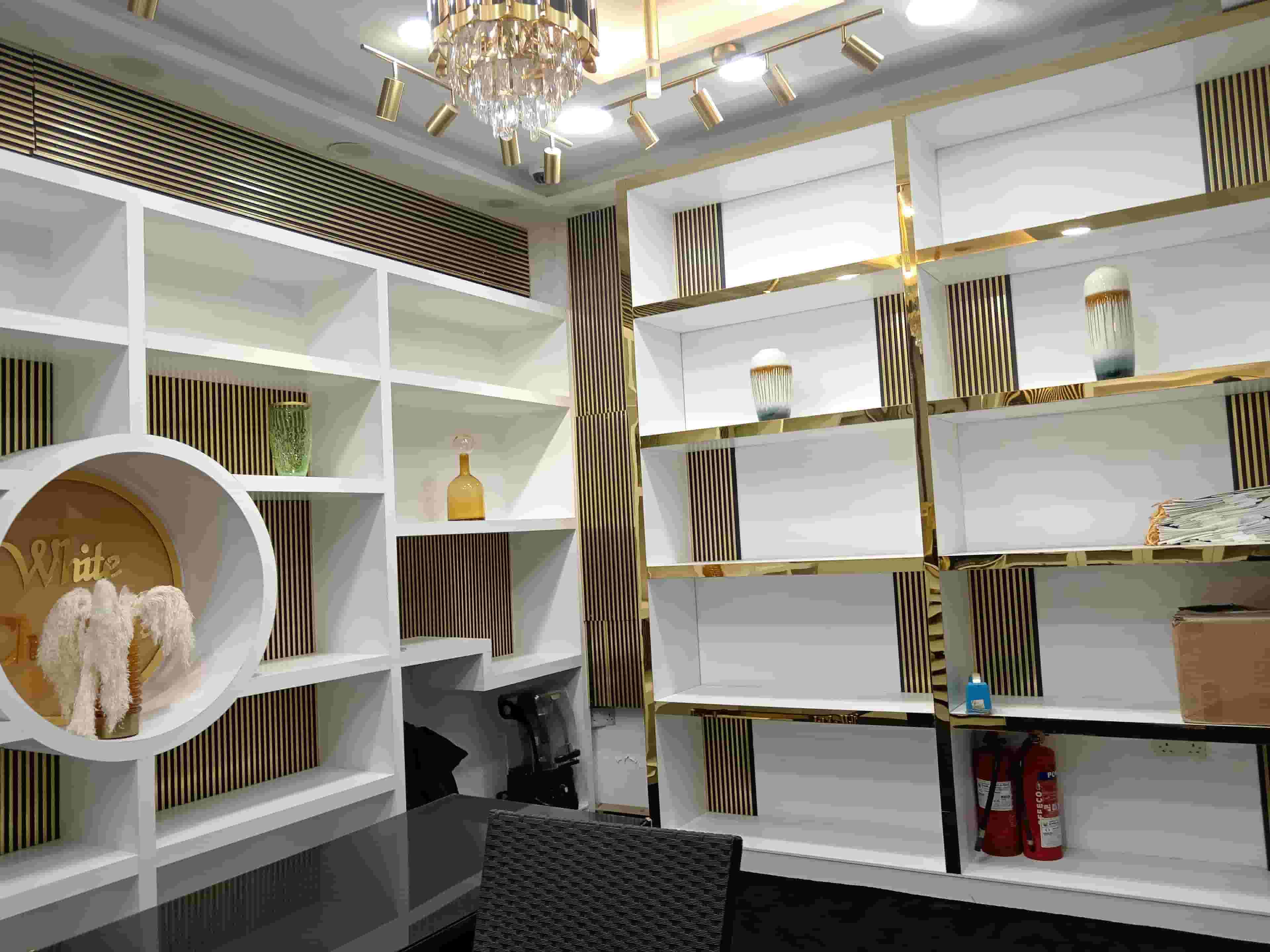 محل عطور مجمع للبيع 