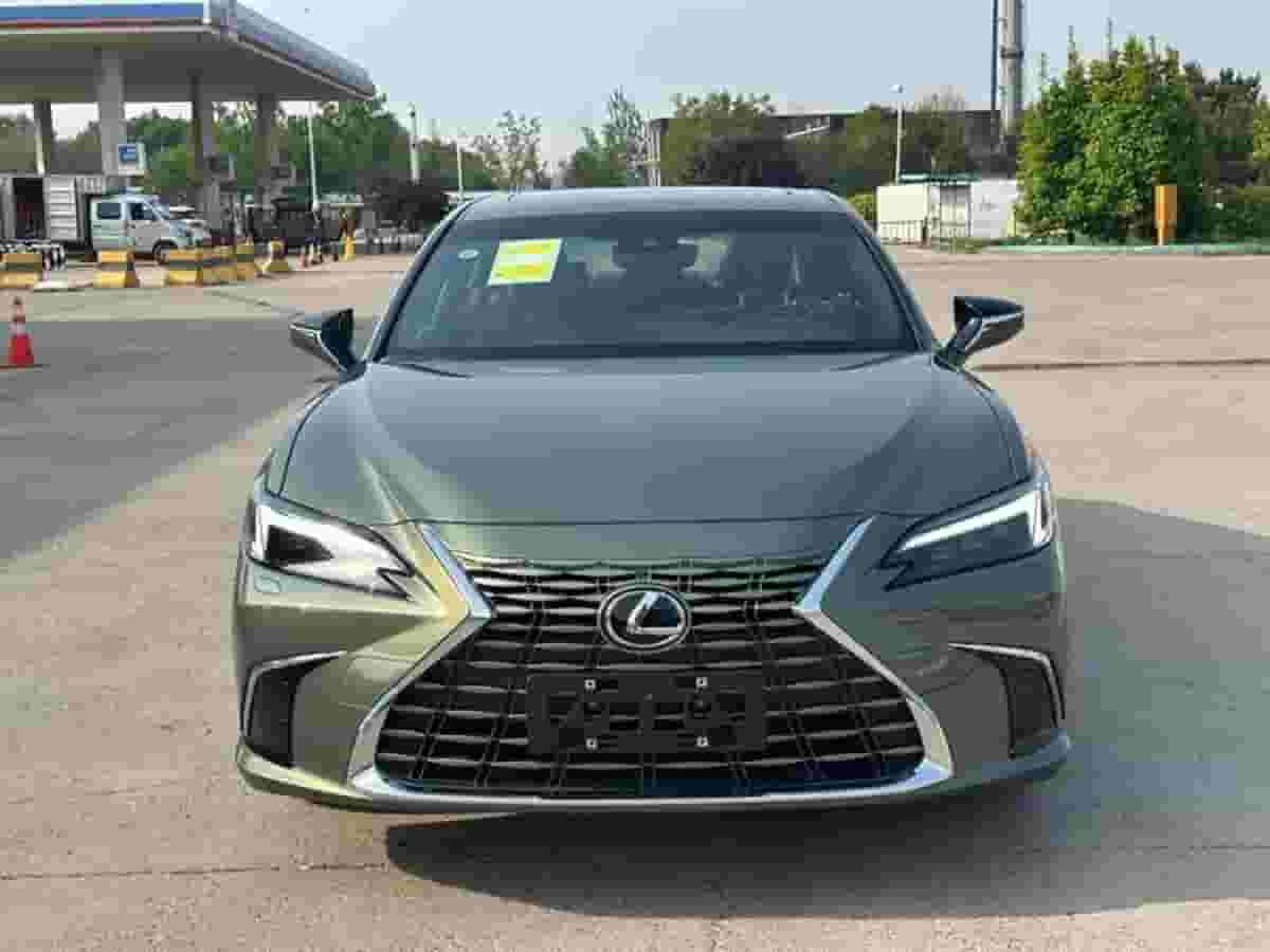 Lexus ES 200 model 2025 for sale