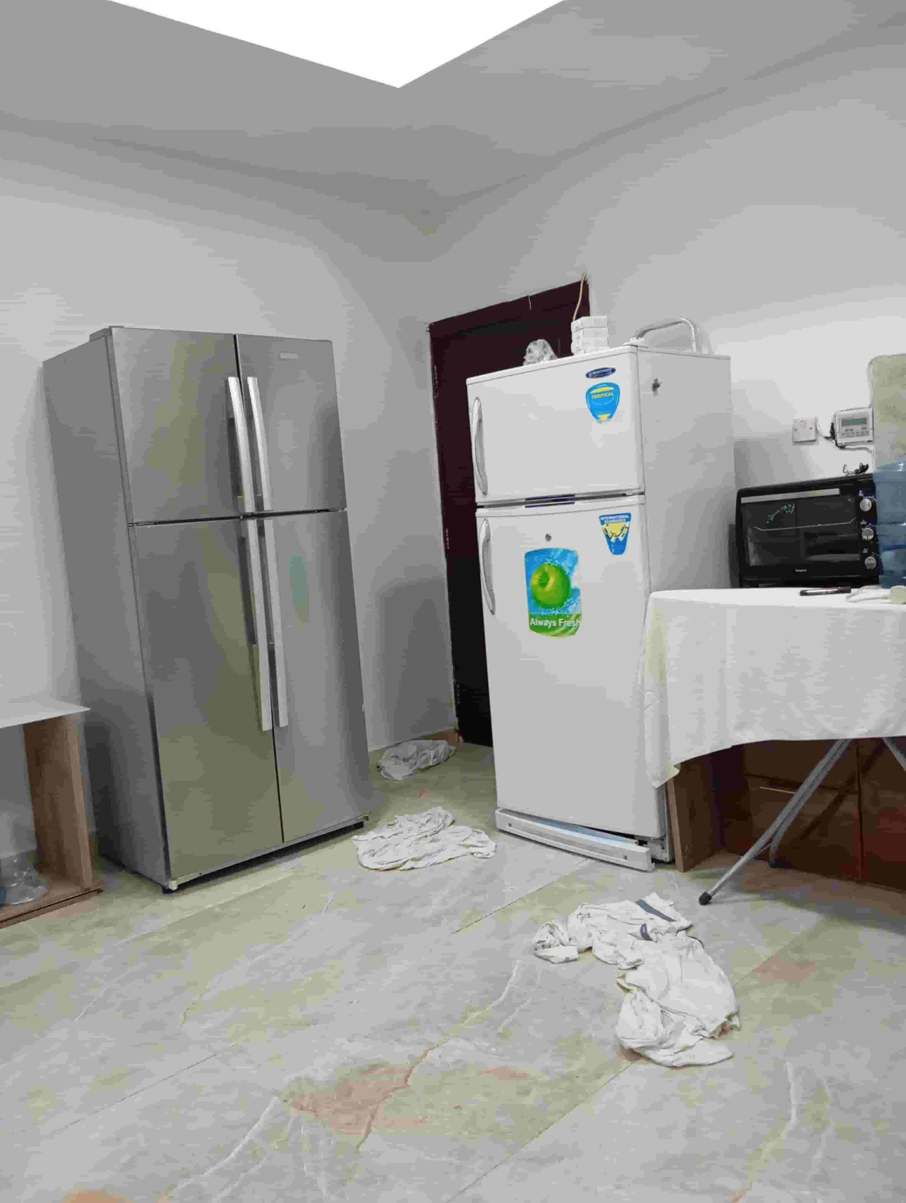 A refrigerator used for months to sell Abu Dhabi is a large size