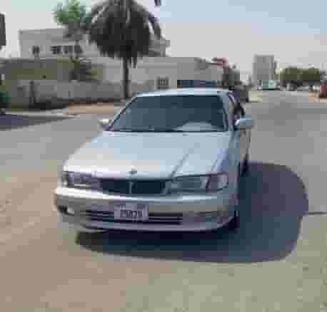 للبيع نيسان صني موديل 1999
