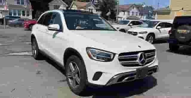 Mercedes Benz GLC 300 model 2021