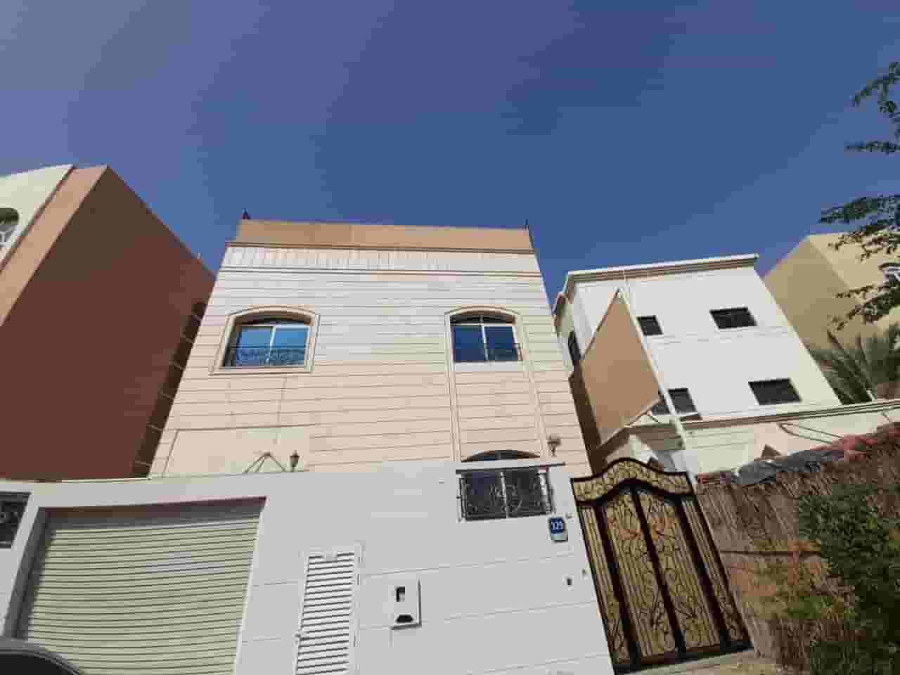Villa for sale in Abu Dhabi Al Muroor