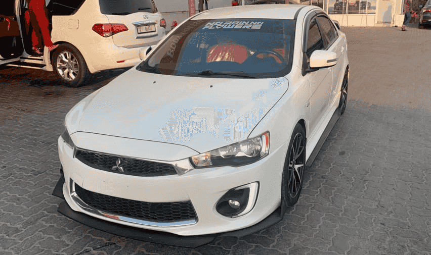 MITSUBISHI LANCER 2017