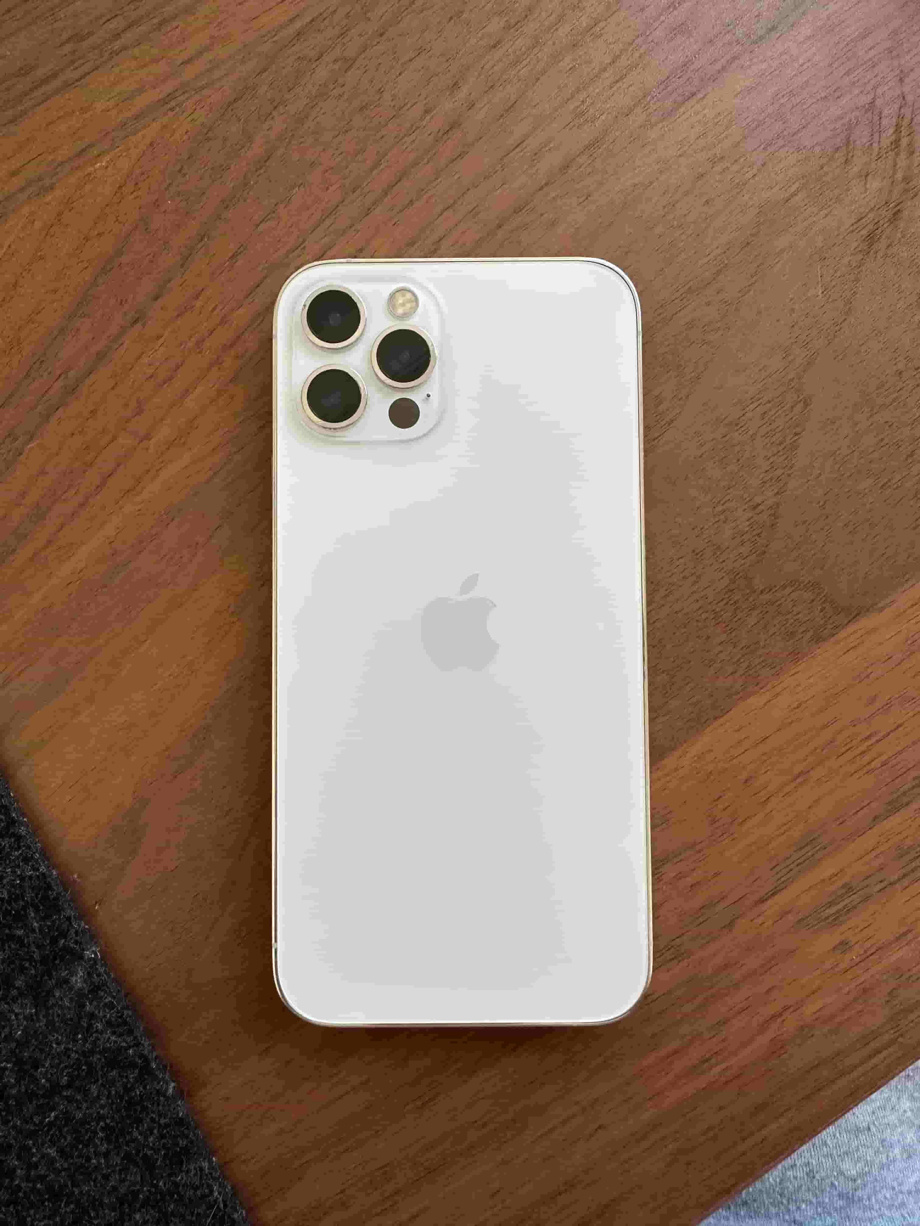 ايفون 12 pro استعمال جيد - iphone 12 pro
